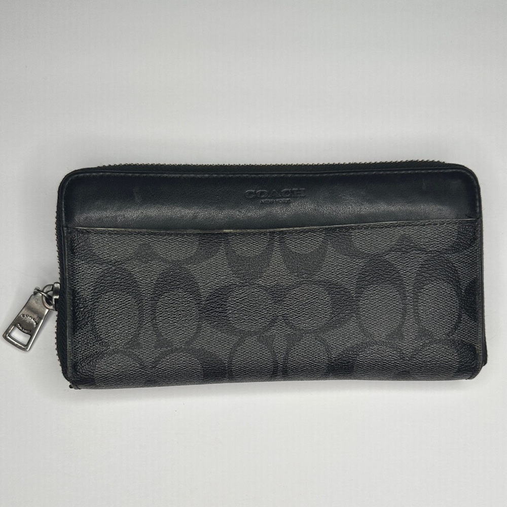 ✨Rehab Coach Black Signature Zip Wallet